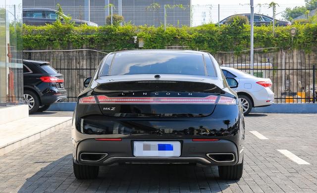 林肯旗下全进口车型MKZ,入门即2.0T+6AT,现不足23万