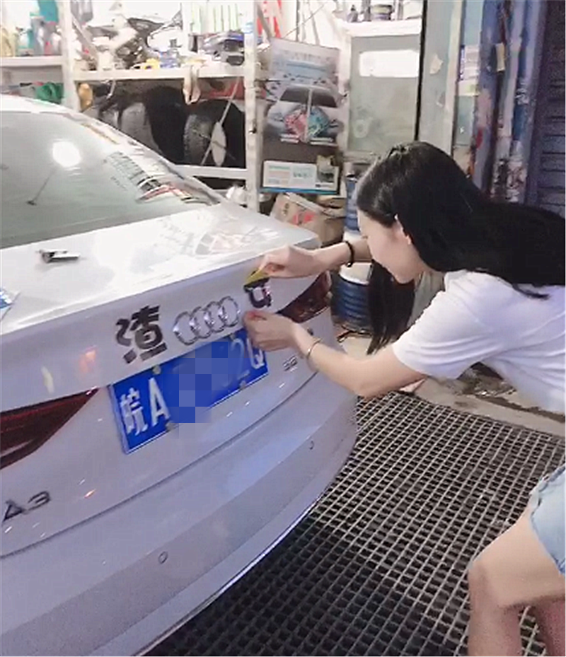 16万奥迪A3贴“渣女”,看到女车主那一刻,没想到人比车养眼