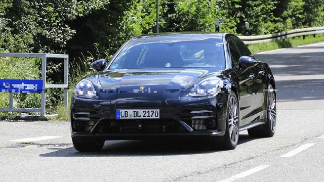 保时捷唯一轿车推新,小改款教CLS造车,3.4秒破百、一脚680马力