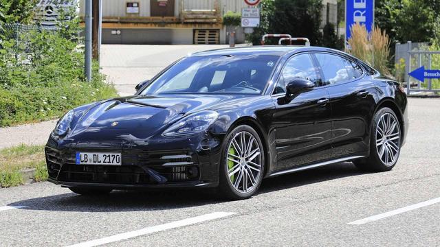 保时捷唯一轿车推新,小改款教CLS造车,3.4秒破百、一脚680马力