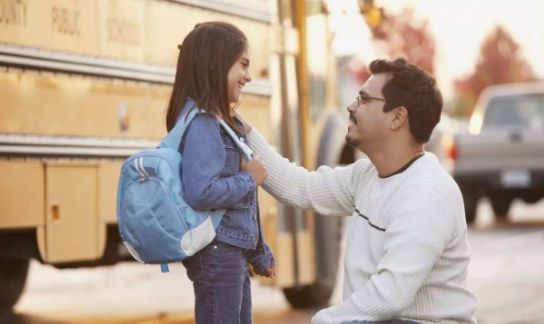 爸爸姓“单”，给女儿取了一个特殊的名字，老师点到时翻开了字典