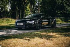 汽车美图赏析：暗黑武士，奥迪R8 V10 Plus