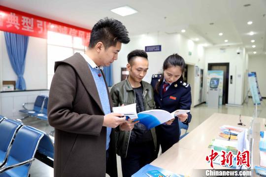 七部委:严禁政府部门将自身应承担的费用转嫁企业|部委