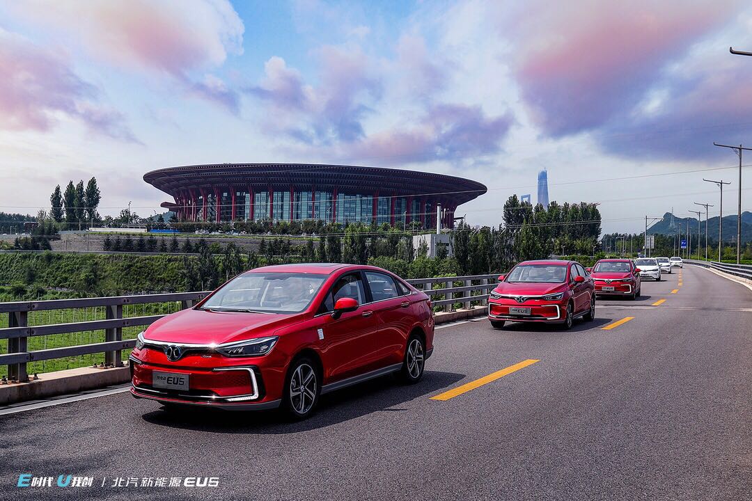 中国卖得最好的电动车,成都车展再推新车,一口气能绕北京跑5圈