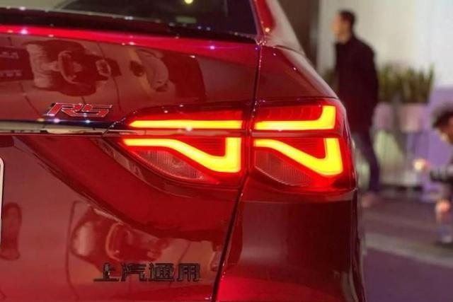 裸车8万后独立悬架6AT变速箱加速8秒破百最具性价比合资紧凑轿车