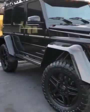 汽车视频：Mercedes-Benz G500 4x4