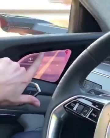 汽车视频：奥迪的真人辅助驾驶！