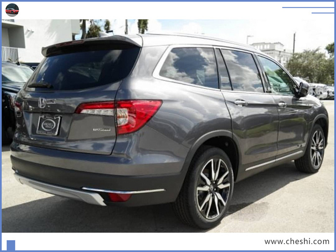 实拍本田大8座SUV,配3.5L+9AT,将入华