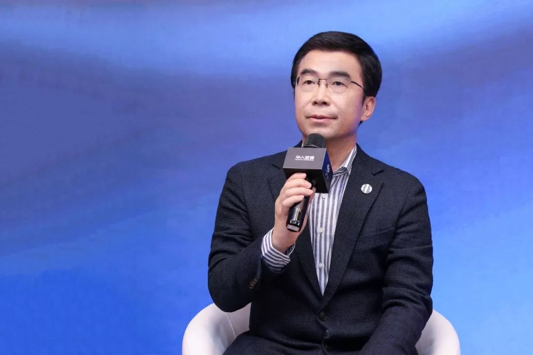 丁磊的高合HiPhi,华人运通的新地平线