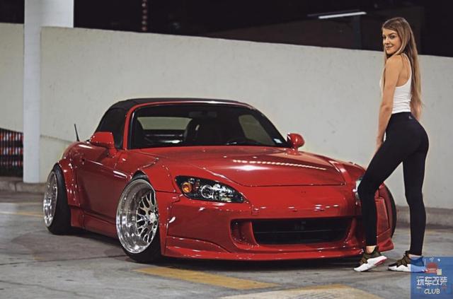 把大家期待的“神级跑车”捎来了!本田Honda S2000!