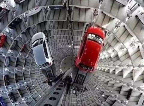 为何日本人没有停车难的烦恼？看到他们的停车场