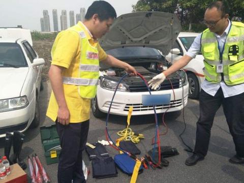 最费钱的3大车险！尤其第二种，老司机从不买：贴一样东西足够了