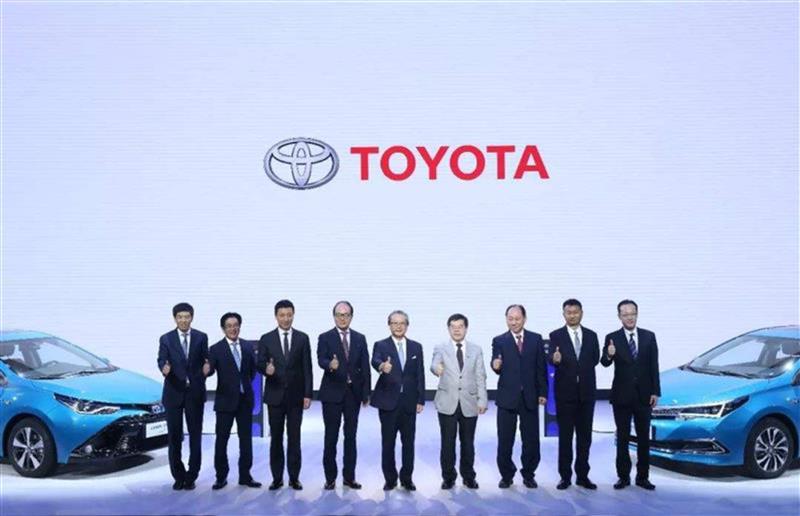 丰田再玩双车战略!广汽丰田将推RAV4荣威兄弟车,或命名威兰达