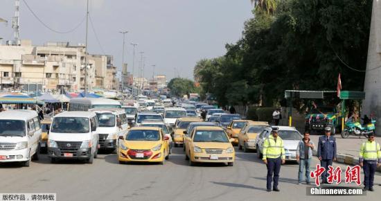 ������ͼ������ʱ��2018��12��10�գ������˰͸������˾��л��ܡ���˹������һ�����������������Ĭ��һ���ӣ�Ϊ�ڶԿ�����˹�������ж������������Ǳ��ﾴ�⡣