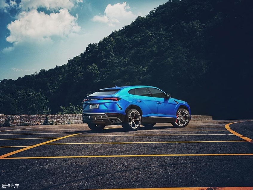 兰博基尼Urus 享受驾驶之首款超级SUV