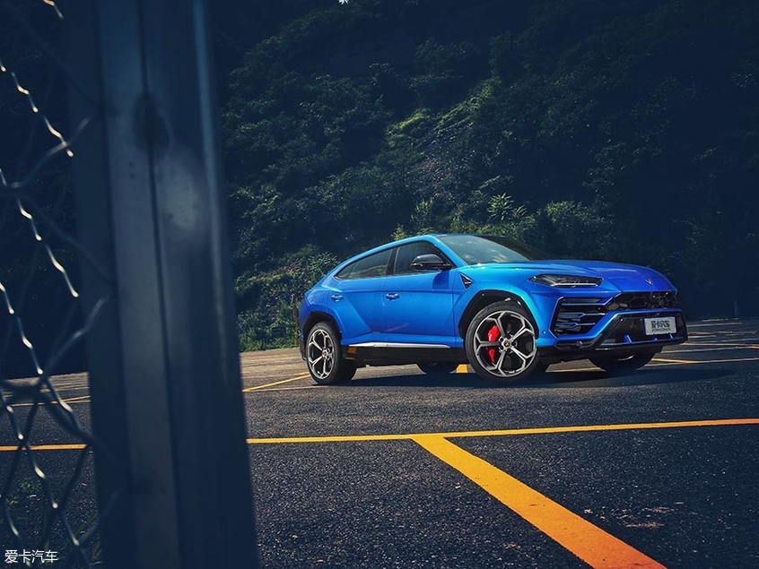 兰博基尼Urus 享受驾驶之首款超级SUV
