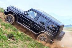 2020年梅赛德斯-奔驰g500黑曜石越野