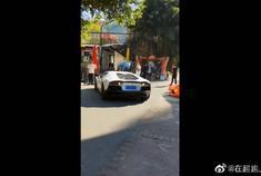 梦幻超跑兰博基尼“大牛”，这声浪听着实在是太来劲了。