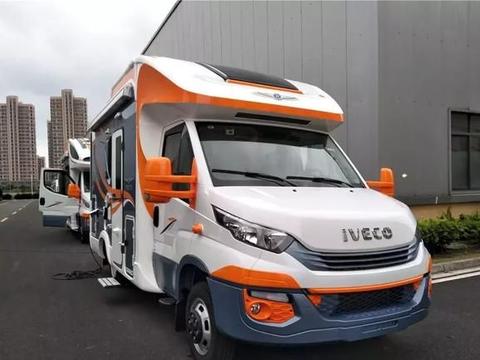 9.21南昌房车展：后拓展进口依维柯T型车，四口之家的优良选择