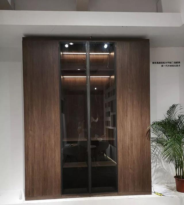 航美无漆实木|让2.8米平板门美出新境界