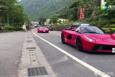 高尔夫告诉你什么叫排面，带兰博基尼和法拉利超跑出门