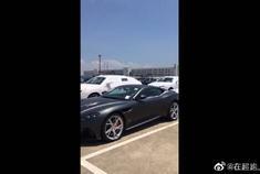 好帅的阿斯顿马丁啊，难怪被称为超跑里面的贵族