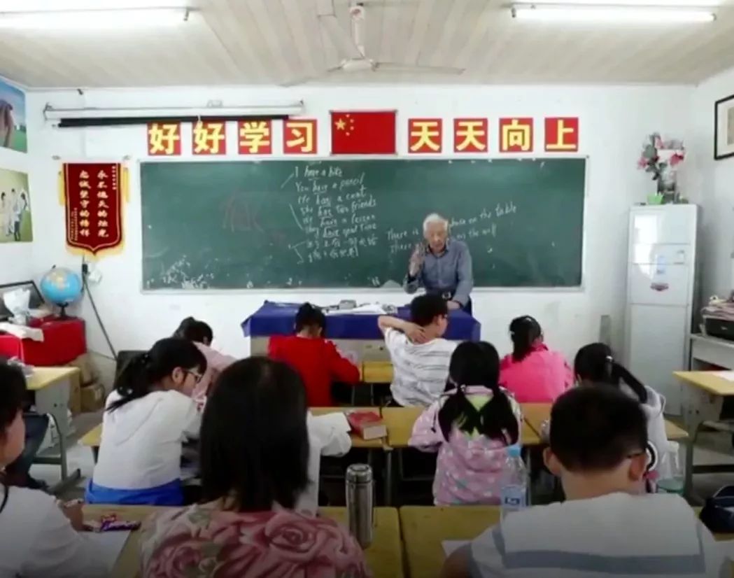 这位92岁中国“园丁”的故事 让外国网友泪目