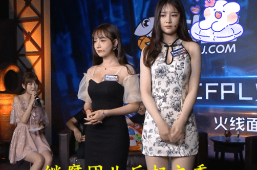 cf再现不够解说美女,套路黑丝短裙,摄影师举动被赞a不够被强美女绝世个图片