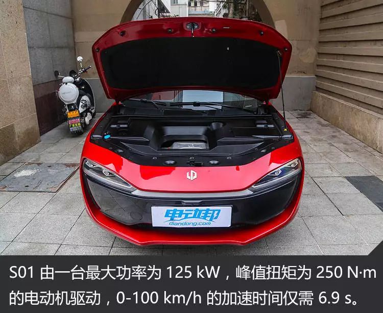十几万元圆你跑车梦?静态体验零跑S01