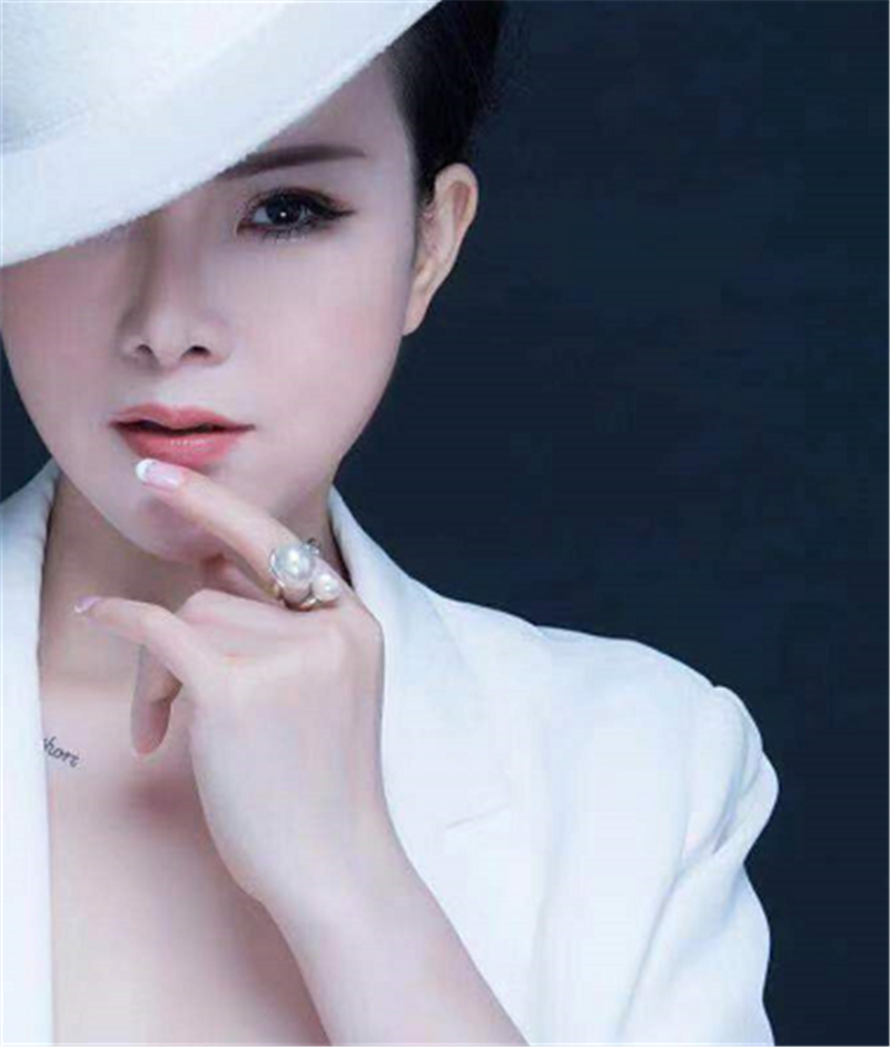 保时捷女车主致歉,请给机会改过!网友不买账,评论直戳痛点