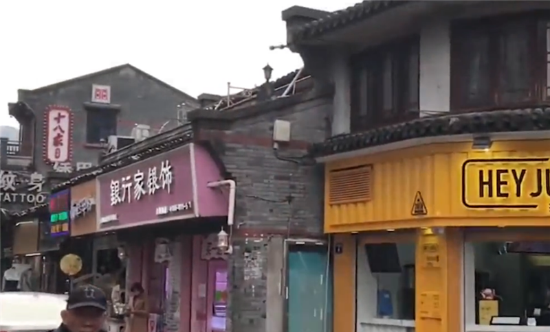 号称“中国迪拜”,亿万富豪1390个,百万超跑在大街上却很少见