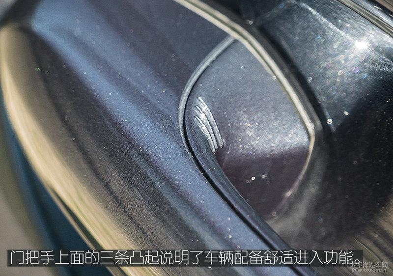 奔驰GLS惨遭碾压,全新宝马X7 40i XDrive,用心的非凡之作!