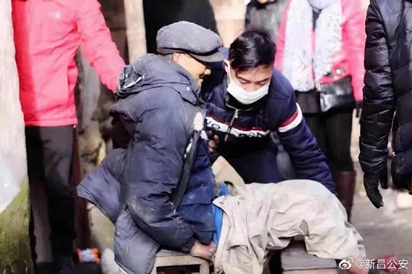 浙江协警台风中救人不幸牺牲 曾参与上百次救援