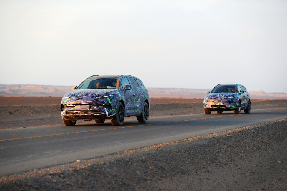 腾势全新量产车测试谍照曝光 与概念车造型保持高度一致