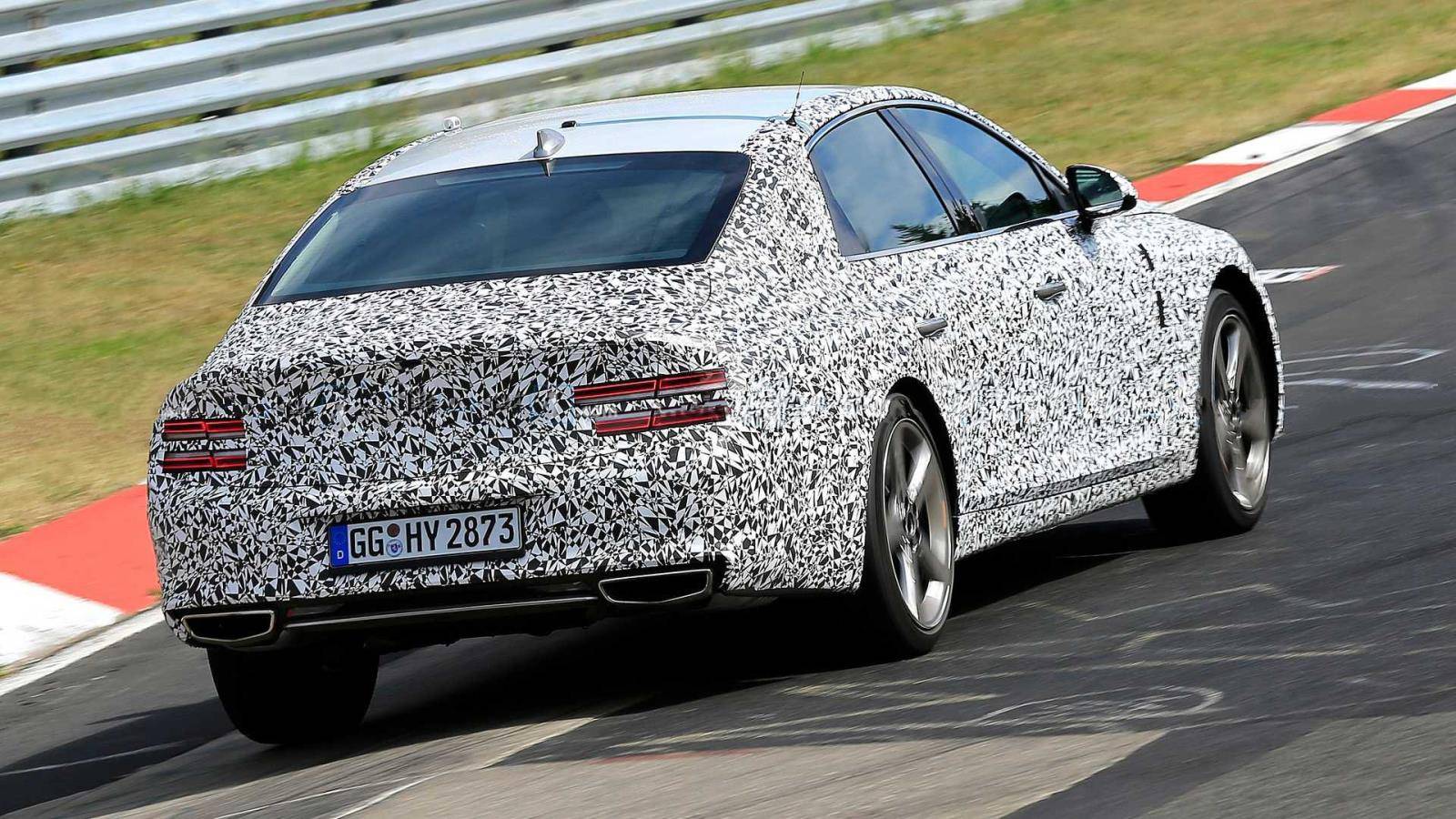 全新Genesis G80路试谍照曝光,将取消5.0L发动机