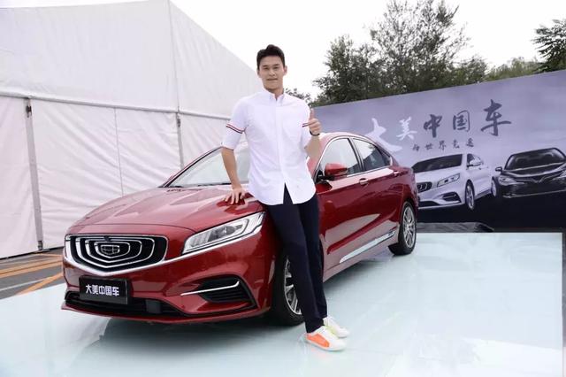 不到20万的最全动力B级车,百公里加速仅7.4S,最快充电时间1.5h