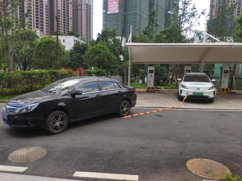 深度:老车主=韭菜?看吉利和小鹏新款上市对比表现(2)