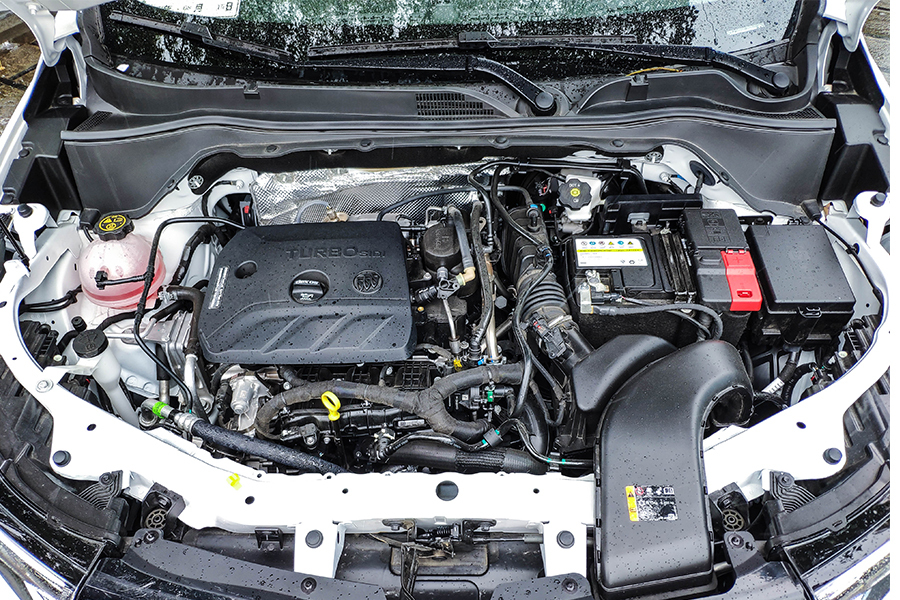 12.59万起,百公里油耗才5.7L,试驾全新别克昂科拉,设计有看点
