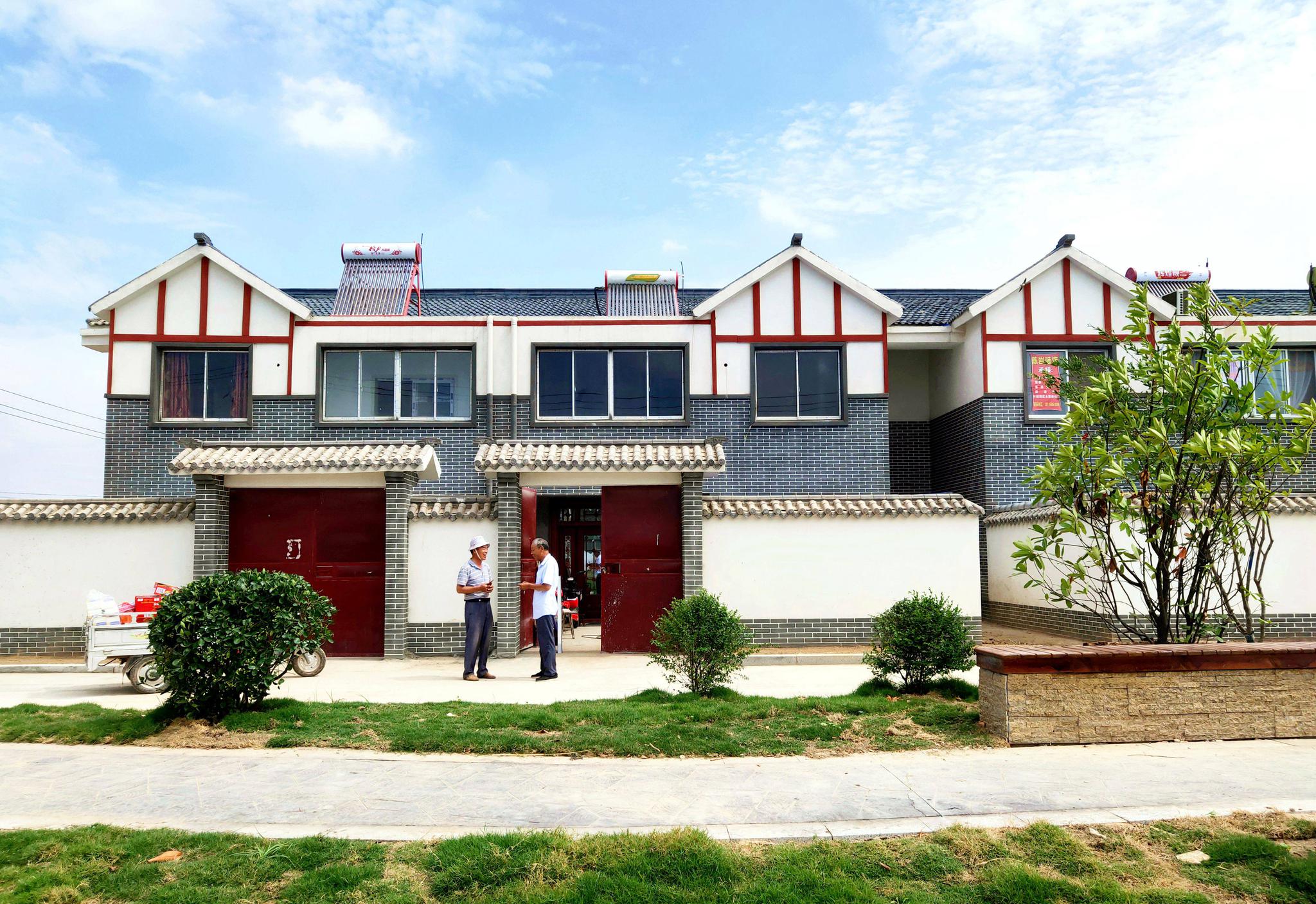 苏北农民集中居住区渐成风景线,改善农房,地从哪来?