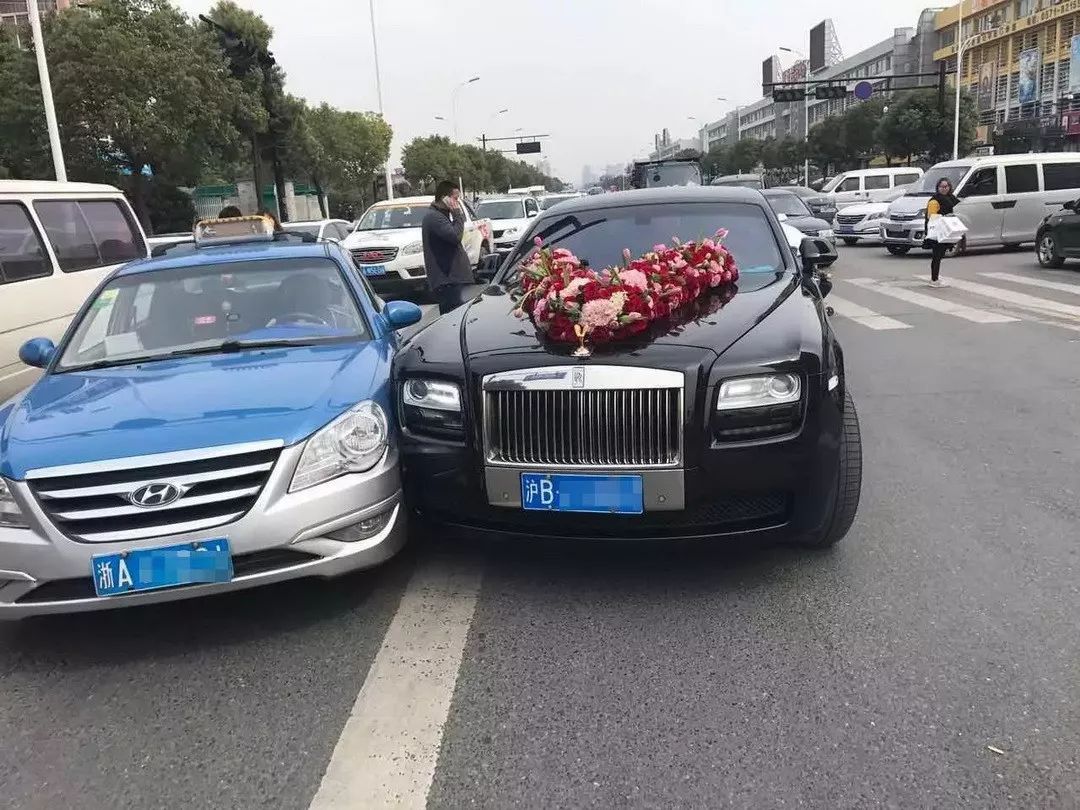 100万保险都不够赔,看到这些车最好躲远点