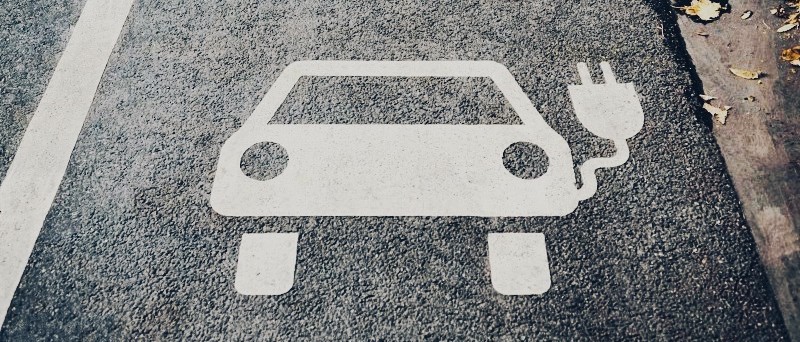 热点丨新能源市场跌了，焦虑吗？