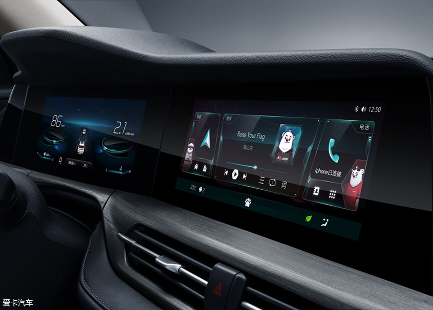 新款长安CS55内饰官图 贯穿中控屏抢眼
