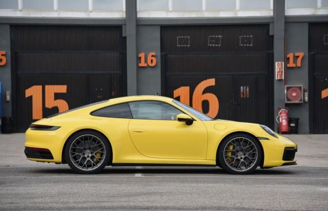 没有男人能拒绝这车的诱惑,全新保时捷911 Carrera 4S敞篷版