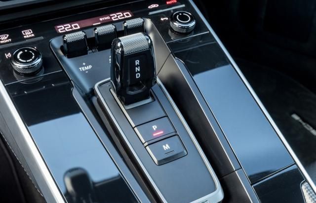 没有男人能拒绝这车的诱惑,全新保时捷911 Carrera 4S敞篷版