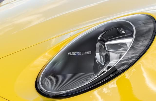 没有男人能拒绝这车的诱惑,全新保时捷911 Carrera 4S敞篷版