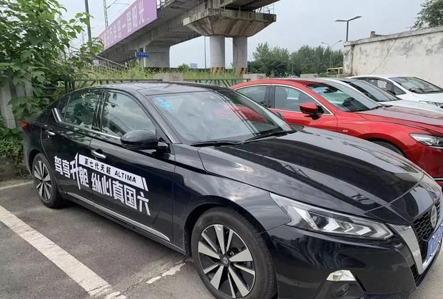 打望新阿特兹巧遇第七代天籁:在“种草”的路上碰到了“程咬金
