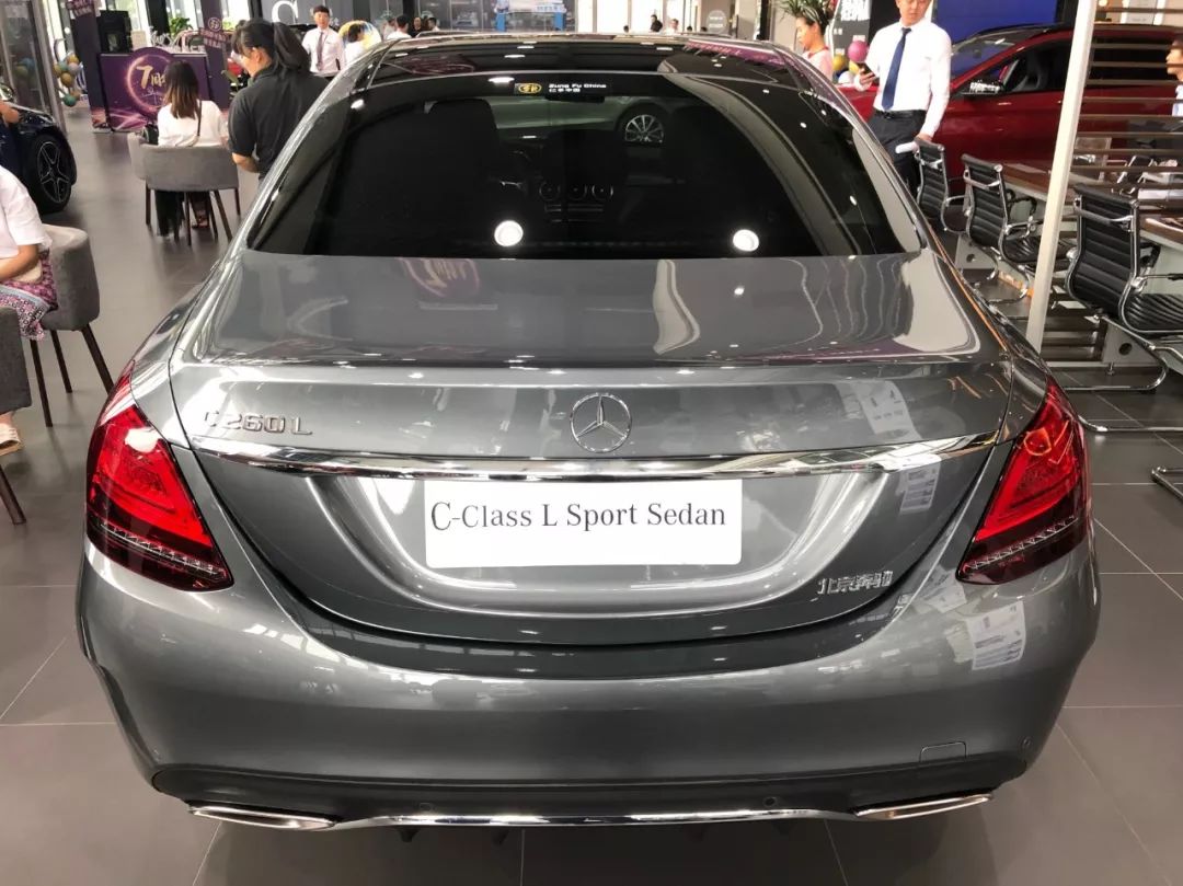 30万左右预算,奔驰C260L、奥迪Q5L谁更值得买?