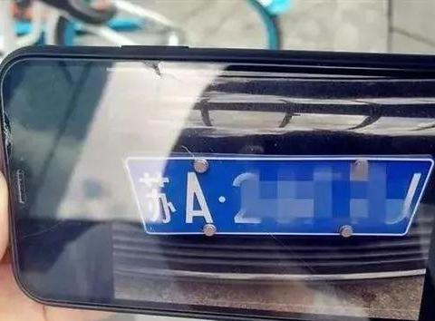 美女仅靠一张照片就能免费停车！原来很多车牌识别系统都有漏洞