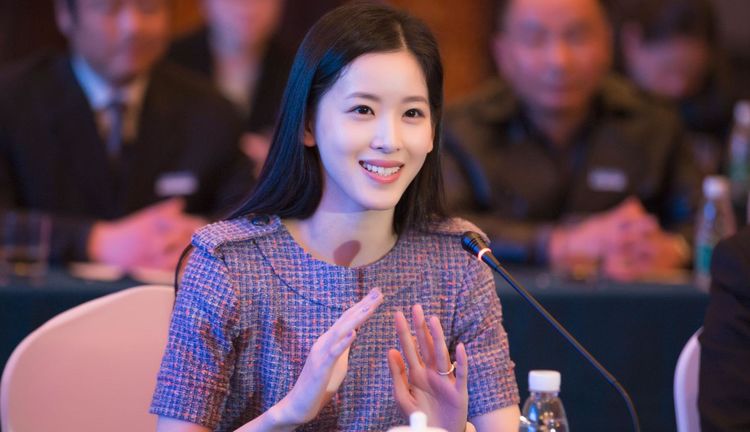 久没露面的奶茶妹妹继续深造了 曝章泽天赴剑桥大学读书