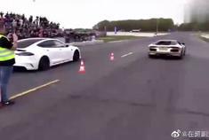 特斯拉约战超跑兰博基尼直线加速赛，不得不说这提速真是快！